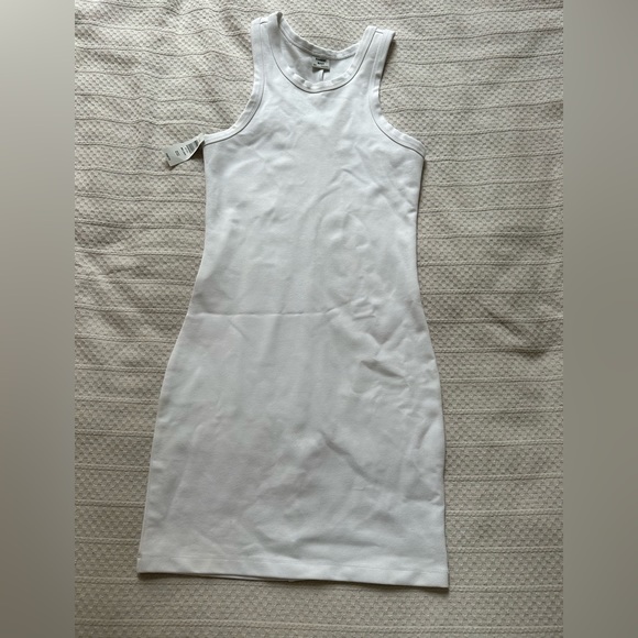 New with tags Sunday Best Melody dress - Picture 3 of 3